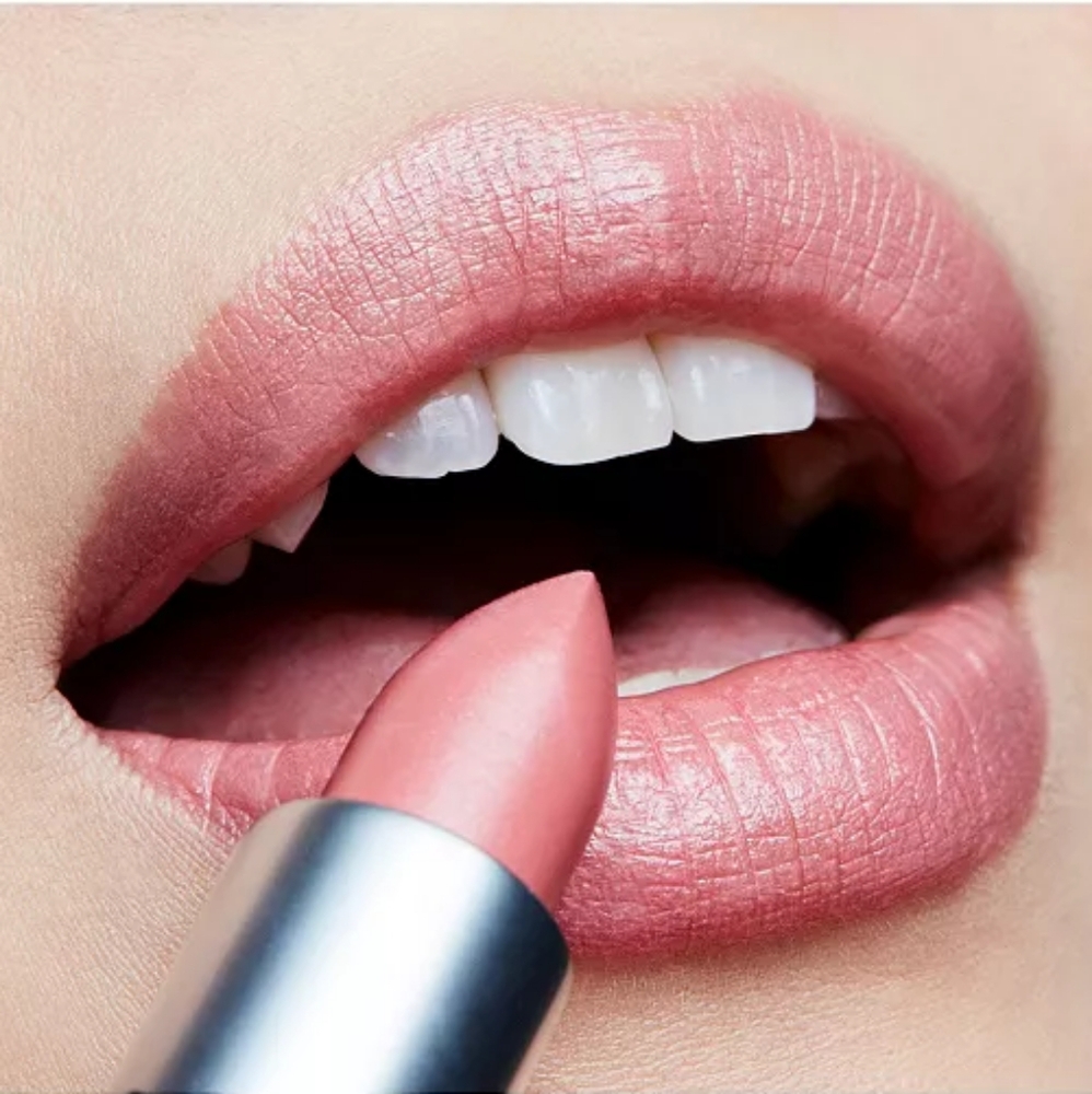 Mac- FROST LIPSTICK - Angel - Picture 2 of 5